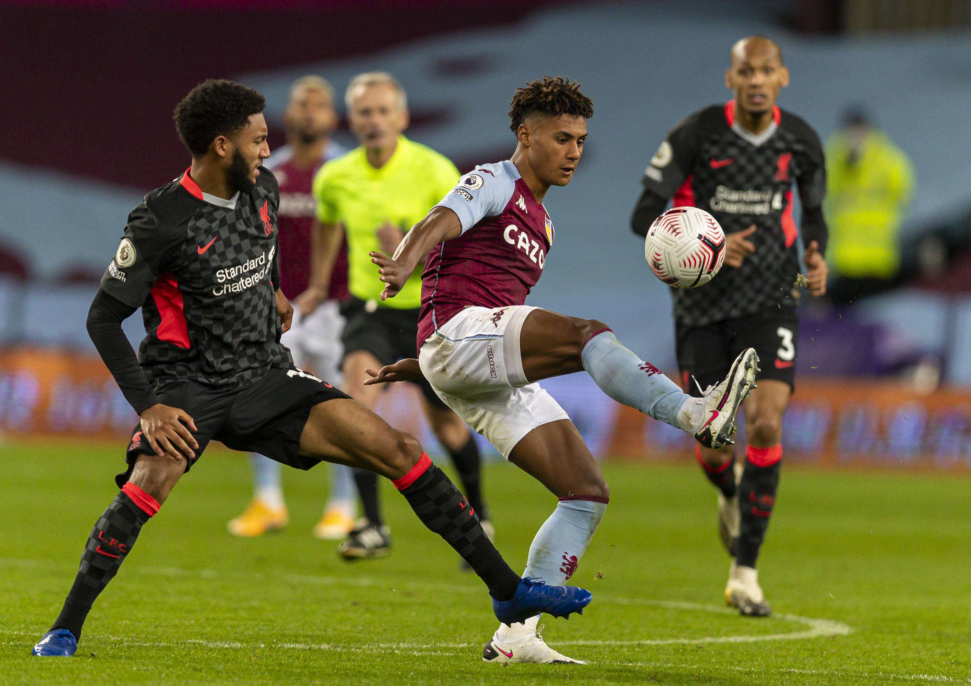 这位年轻的 这位年轻的